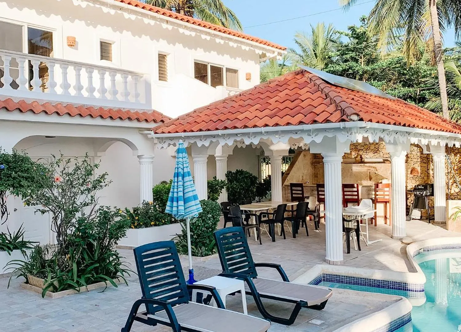 Brisas Doradas Beachfront Villa Cabarete