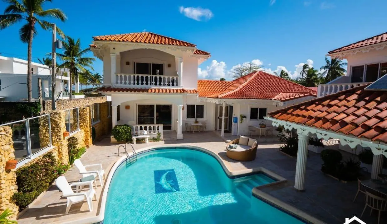 Brisas Doradas Beachfront Villa Cabarete