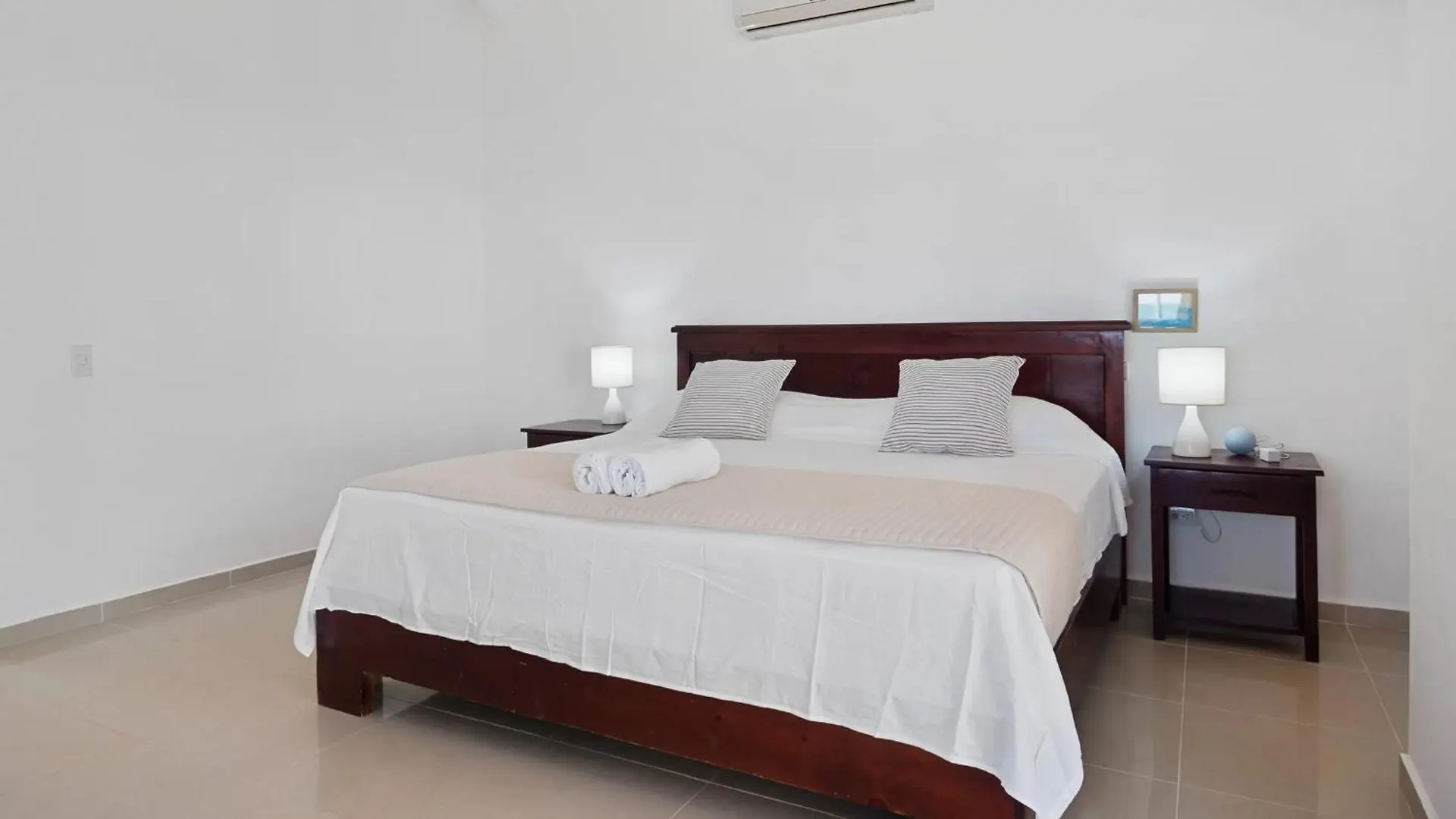Brisas Doradas Beachfront Villa Cabarete Hotel apartamentowy