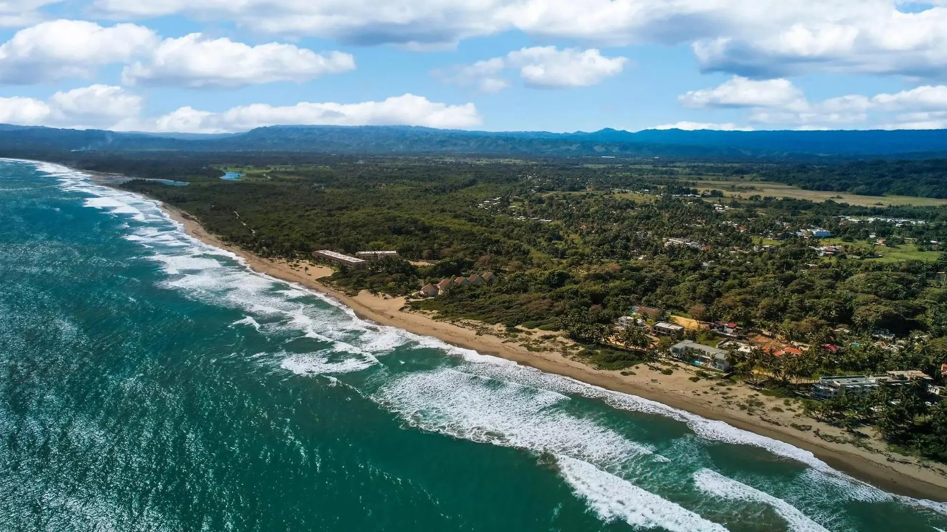 Brisas Doradas Beachfront Villa Cabarete Dominik Cumhuriyeti