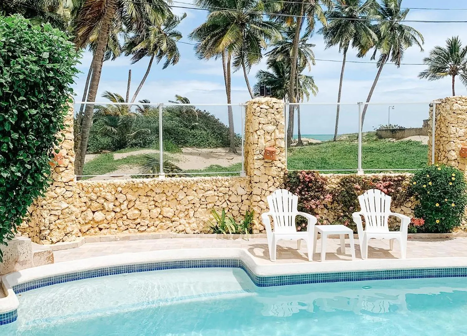Apart Otel Brisas Doradas Beachfront Villa Cabarete