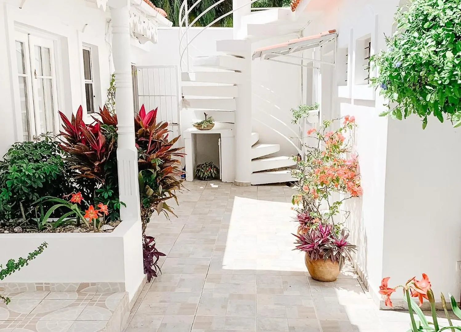 Brisas Doradas Beachfront Villa Кабарете Доминиканская Республика