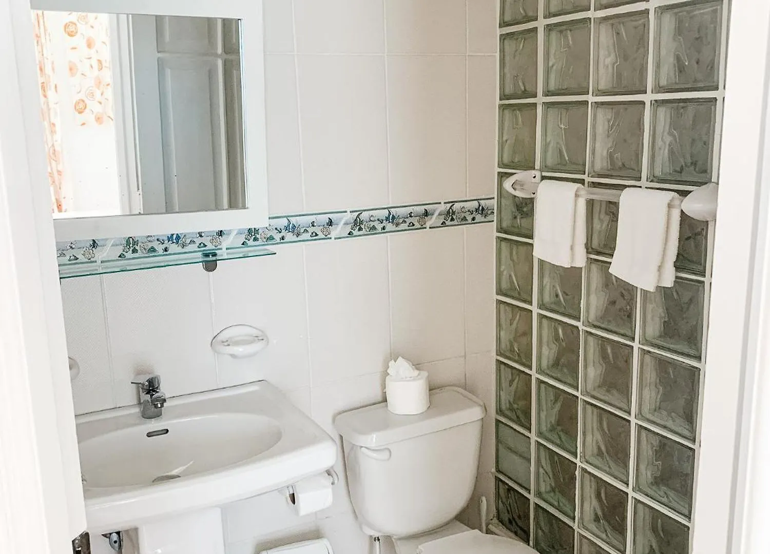 Апарт-отель Brisas Doradas Beachfront Villa Кабарете