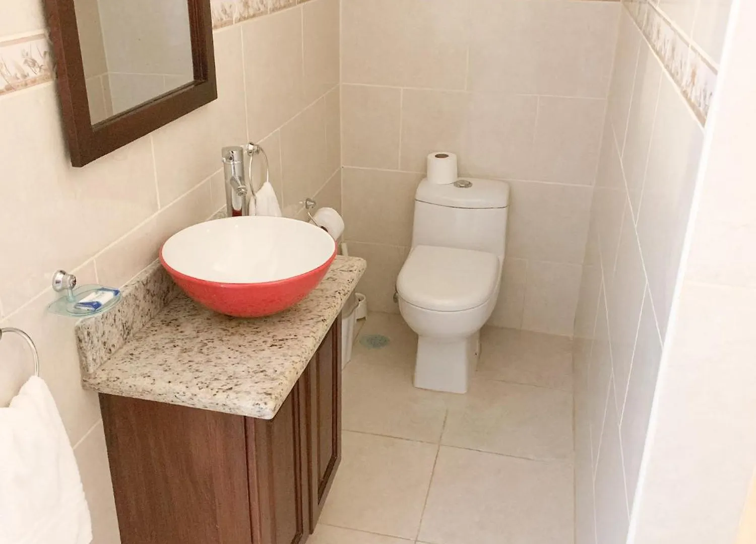 Brisas Doradas Beachfront Villa Кабарете